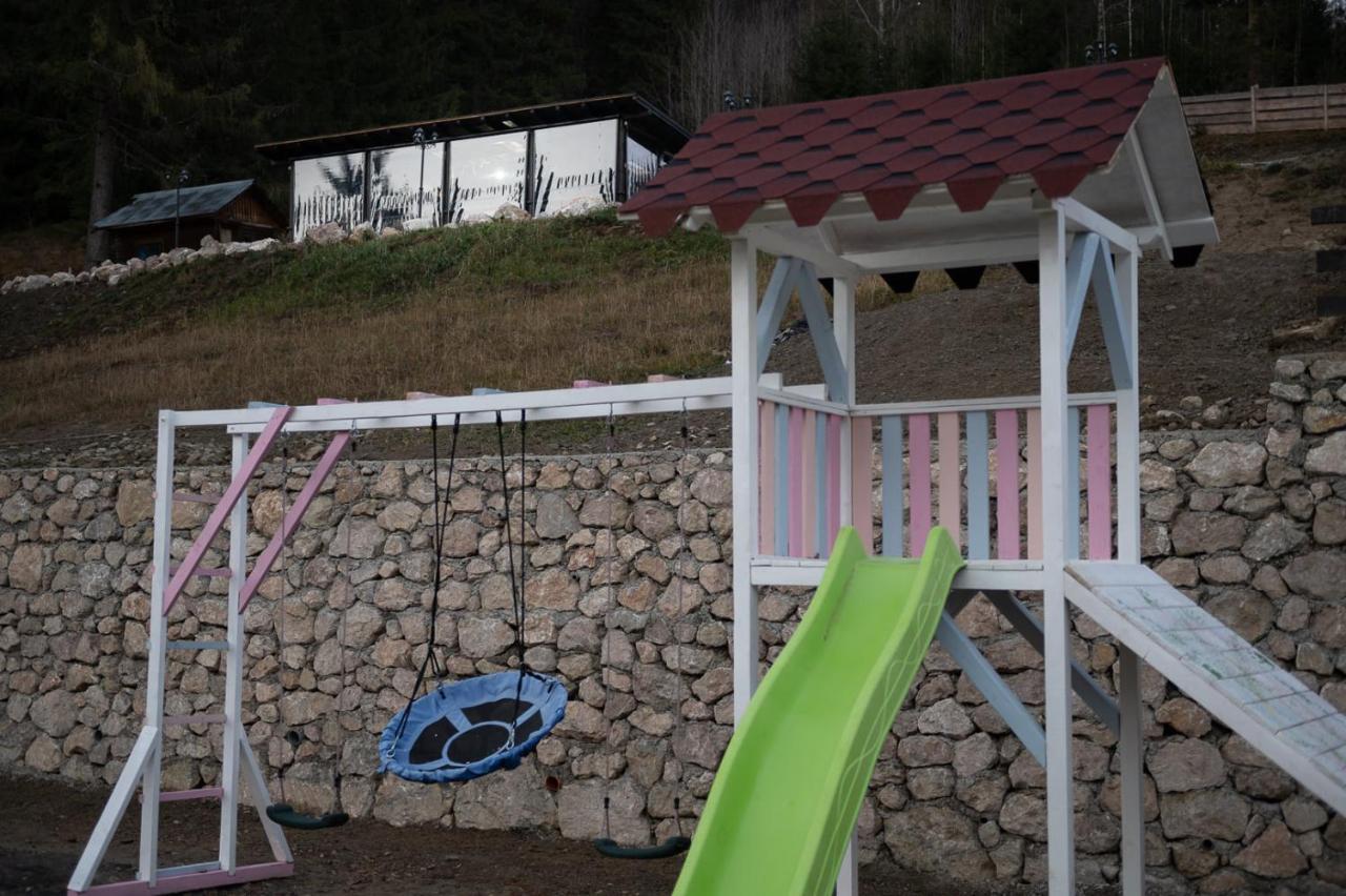 Resort Valea Tatarilor 라쿠 로슈 외부 사진