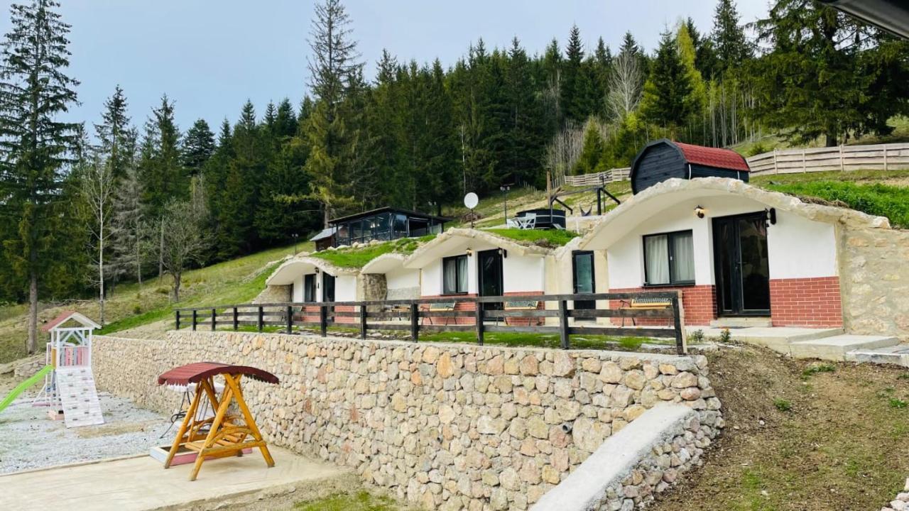 Resort Valea Tatarilor 라쿠 로슈 외부 사진